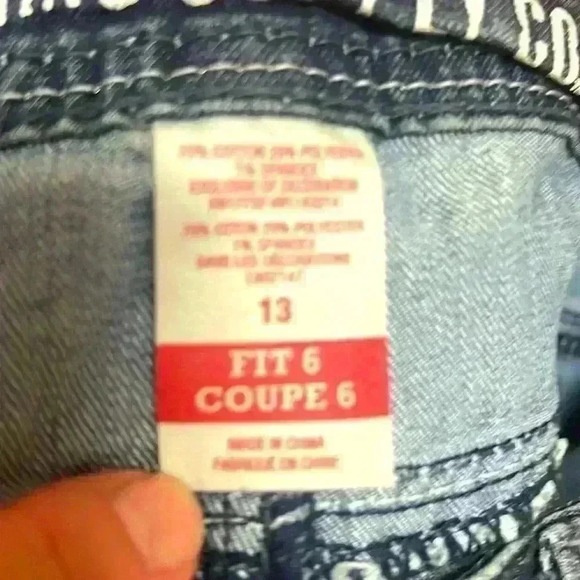 Mossimo Supply Co Slim Bootcut jeans 👖 - Picture 3 of 7